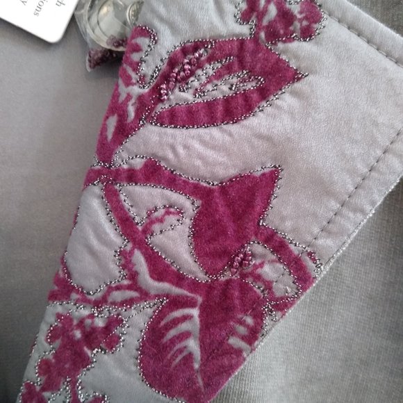 NWT Grandeur Jacket, Soft Surroundings, Gray with Mauve Flower pattern - Size M - Picture 13 of 15
